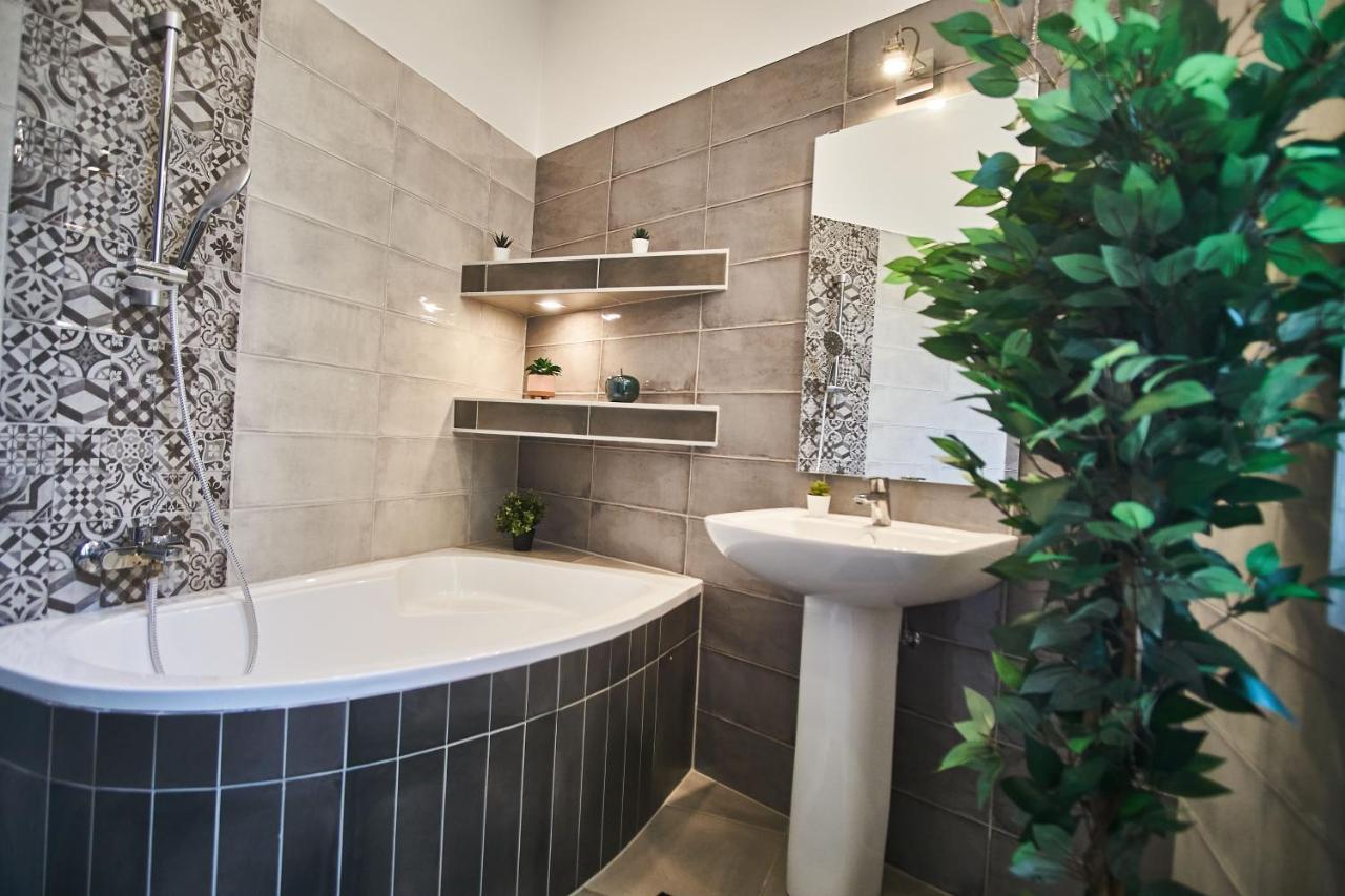 F4 Design Apartment- בודפשט מראה חיצוני תמונה